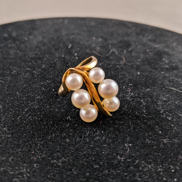 14K Yellow Gold Ring w/ 6 Pearls Size 7.75 - Picture 6 of 8
